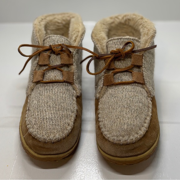 Minnetonka Women’s Knit Moc Toe Ankle Boots Faux Fur Lined Size 6 - Picture 3 of 12